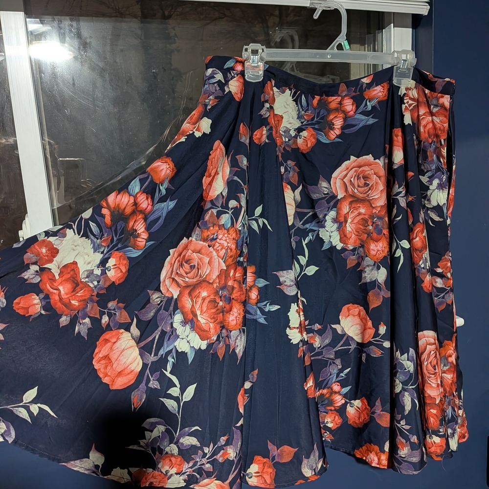 Ikebana For All - Navy Floral Skirt